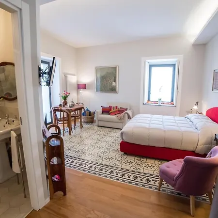 Apartment Le Rondini Della Pietrasanta *